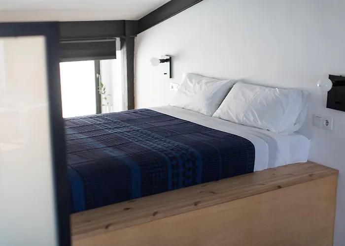 Bubusuites לינה וארוחת בוקר 4*