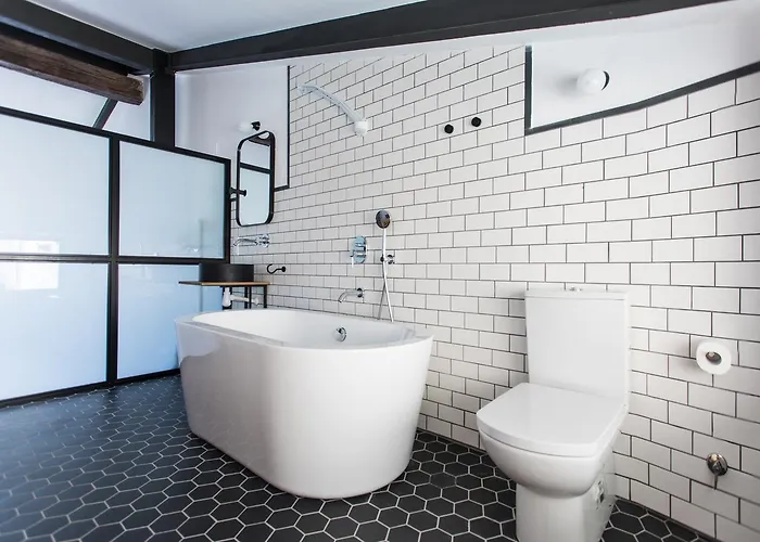 Bubusuites Bed & Breakfast 4*